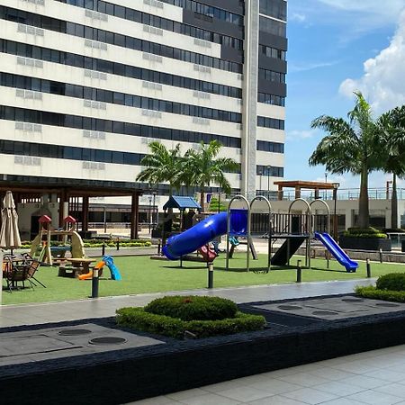 Puerto Santa Ana, Torres Bellini, 2 Dormitorios, Parqueo Guayaquil Exteriör bild