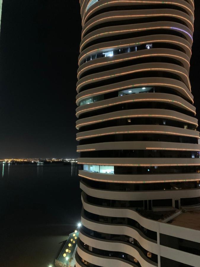 Puerto Santa Ana, Torres Bellini, 2 Dormitorios, Parqueo Guayaquil Exteriör bild