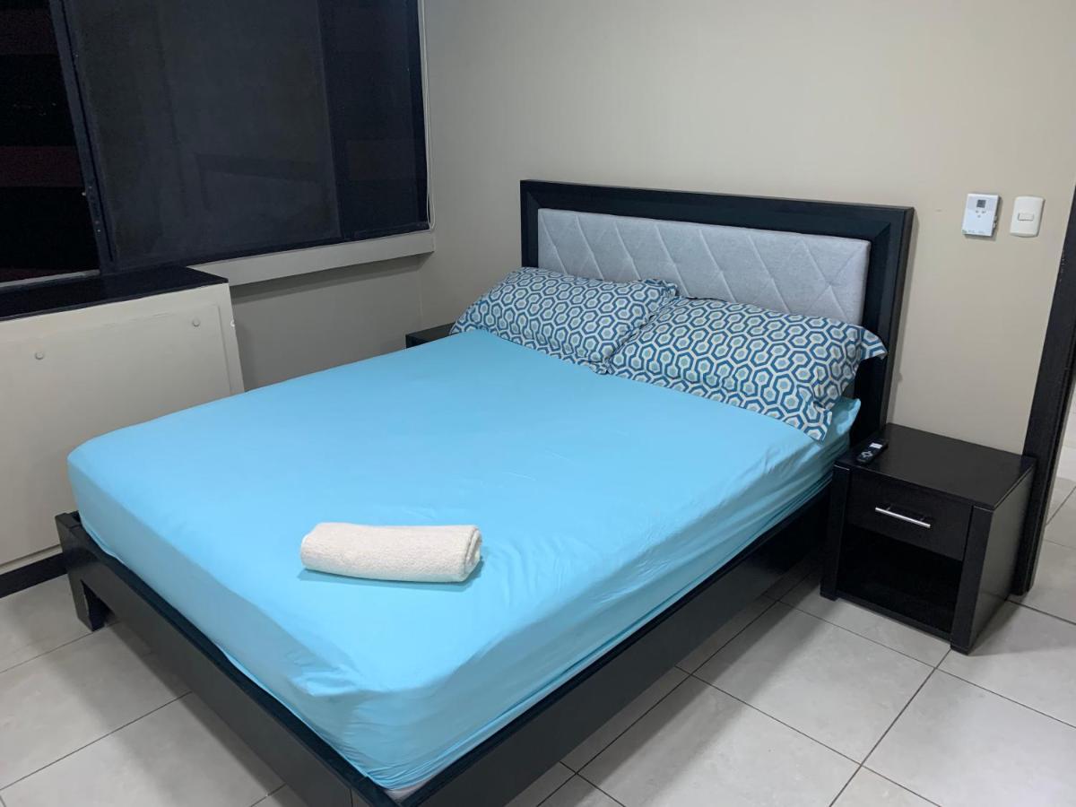 Puerto Santa Ana, Torres Bellini, 2 Dormitorios, Parqueo Guayaquil Exteriör bild